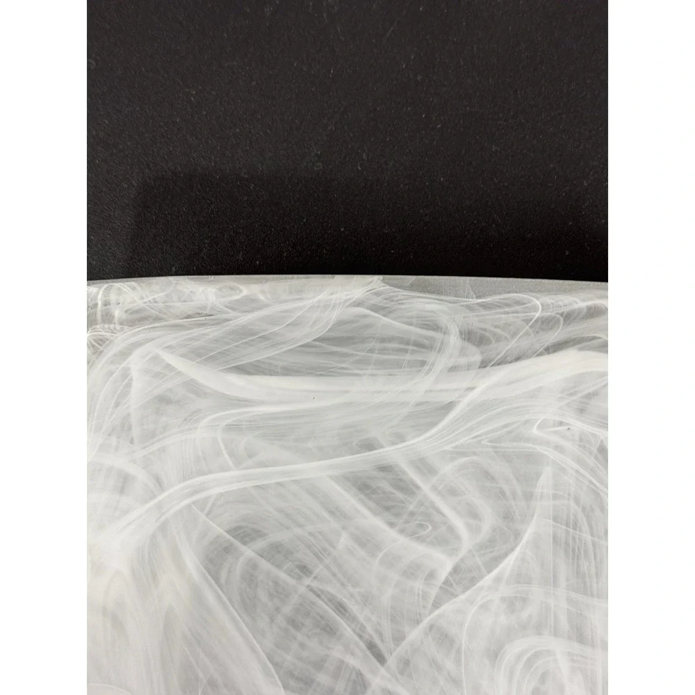 White‎ Swirl Glass Plate by PartiLites Indulgences